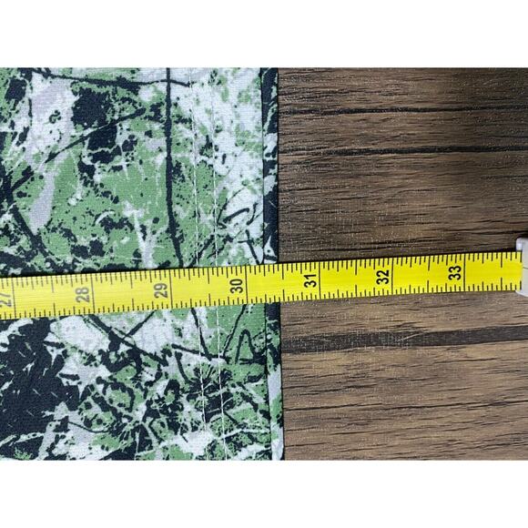 Manchester United | Men’s Medium “The Stone Roses” Edition Jersey - Picture 6 of 8